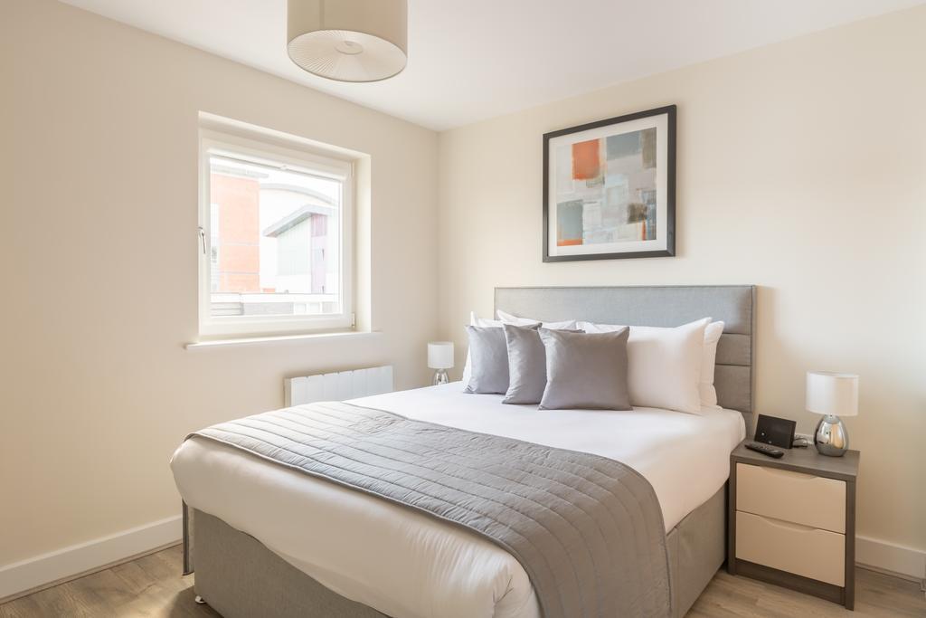 House Of Fisher- Solstice House Apartments Farnborough  Exteriér fotografie